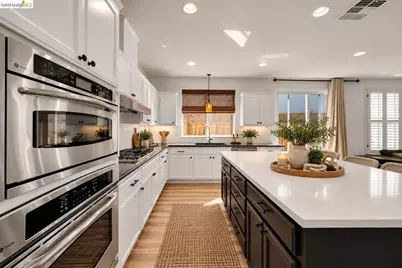 6535 Green Castle Cir, Discovery Bay, CA 94505 - Photo 8