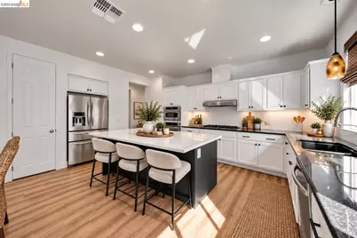 6535 Green Castle Cir, Discovery Bay, CA 94505 - Photo 6