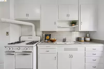 5552 Broadway, Oakland, CA 94618 - Photo 46