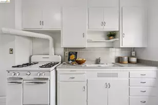 5552 Broadway, Oakland, CA 94618 - Photo 46