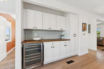2444 Renwick St, Oakland, CA 94601 - Photo 26