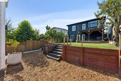 2444 Renwick St, Oakland, CA 94601 - Photo 72