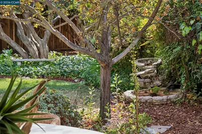 130 Greenway Dr, Walnut Creek, CA 94596 - Photo 40