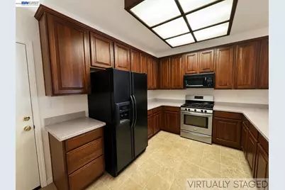 9736 Dynasty Way, Elk Grove, CA 95624 - Photo 8