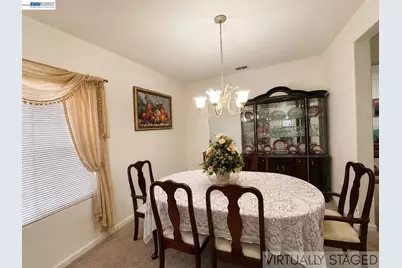 9736 Dynasty Way, Elk Grove, CA 95624 - Photo 6