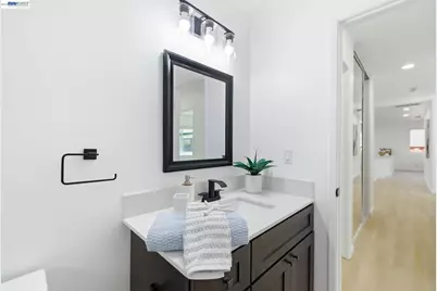 5011 Doyle Rd, San Jose, CA 95129 - Photo 46