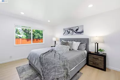 5011 Doyle Rd, San Jose, CA 95129 - Photo 40