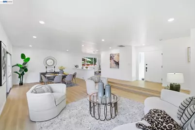 5011 Doyle Rd, San Jose, CA 95129 - Photo 4