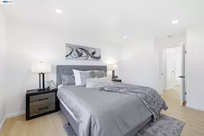5011 Doyle Rd, San Jose, CA 95129 - Photo 42