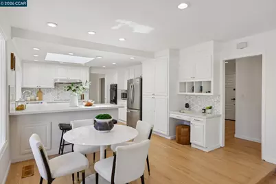445 Kingsford Dr, Moraga, CA 94556 - Photo 12