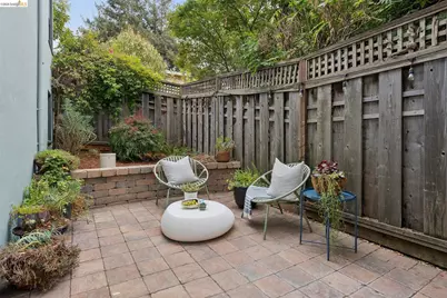 2437 Damuth St, Oakland, CA 94602 - Photo 46