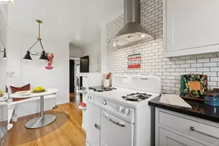 2437 Damuth St, Oakland, CA 94602 - Photo 22
