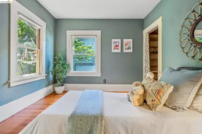 456 Stow Ave, Oakland, CA 94606 - Photo 36