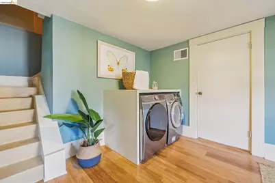 456 Stow Ave, Oakland, CA 94606 - Photo 48