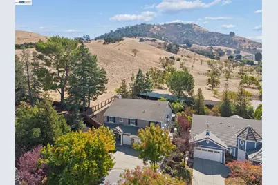 22 Byron Ct, Concord, CA 94521 - Photo 32