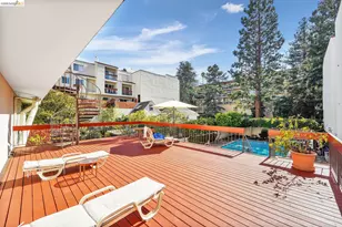 2005 Pleasant Valley, Oakland, CA 94611 - Photo 18