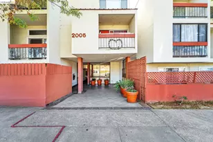 2005 Pleasant Valley, Oakland, CA 94611 - Photo 24