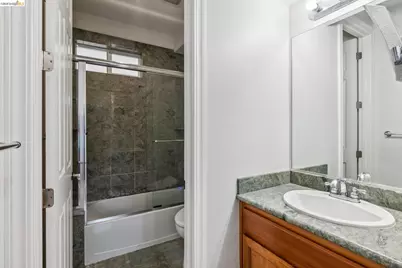 214 Seaview Dr, Richmond, CA 94801 - Photo 44
