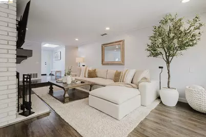 220 Yosemite Dr, Livermore, CA 94551 - Photo 10