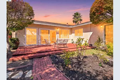 5773 Shadow Ridge Dr, Castro Valley, CA 94552 - Photo 46