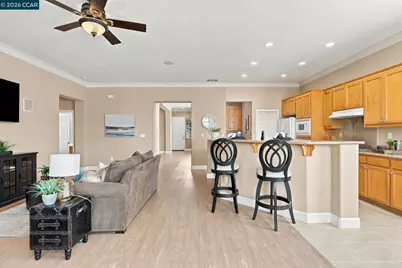 405 Emerson Ct, Discovery Bay, CA 94505 - Photo 14