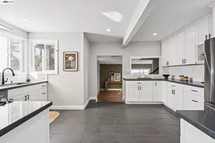 9935 Voltaire Ave, Oakland, CA 94603 - Photo 8