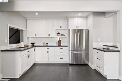 9935 Voltaire Ave, Oakland, CA 94603 - Photo 10