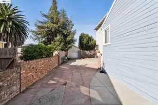 9935 Voltaire Ave, Oakland, CA 94603 - Photo 24