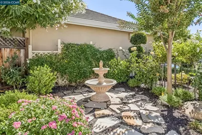 42 Vicenza Ct, Danville, CA 94526 - Photo 4