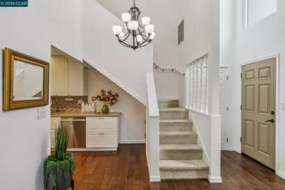 30 Massolo #D, Pleasant Hill, CA 94523 - Photo 2
