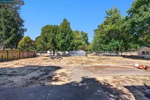 31 Laurel Ln, Richmond, CA 94803 - Photo 36