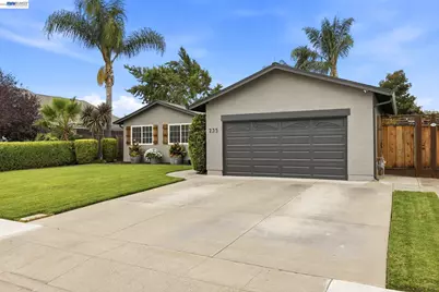 235 Elvira St, Livermore, CA 94550 - Photo 4