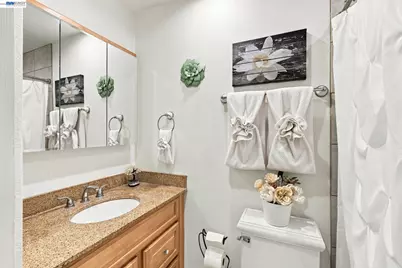 235 Elvira St, Livermore, CA 94550 - Photo 28
