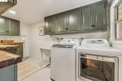 1901 Clemens Rd, Oakland, CA 94602 - Photo 58