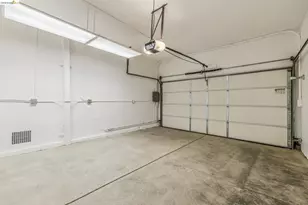 1901 Clemens Rd, Oakland, CA 94602 - Photo 60
