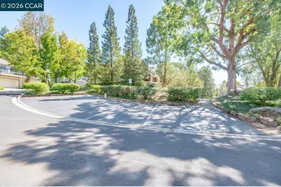 2454 Heatherleaf Ln #3, Martinez, CA 94553 - Photo 34