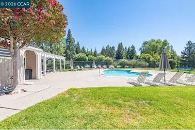 2454 Heatherleaf Ln #3, Martinez, CA 94553 - Photo 36