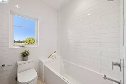 2215 Westbridge Ln, Pleasanton, CA 94566 - Photo 46