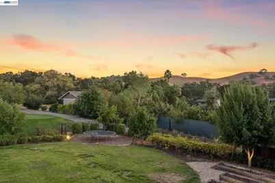 2215 Westbridge Ln, Pleasanton, CA 94566 - Photo 60