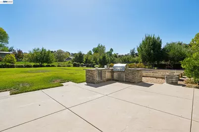 2215 Westbridge Ln, Pleasanton, CA 94566 - Photo 54