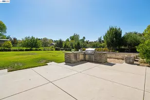 2215 Westbridge Ln, Pleasanton, CA 94566 - Photo 54