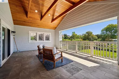 2215 Westbridge Ln, Pleasanton, CA 94566 - Photo 48