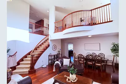 210 Tanglewood Drive, Richmond, CA 94806 - Photo 2