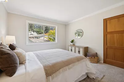 77 Ironwood, Oakland, CA 94605 - Photo 30