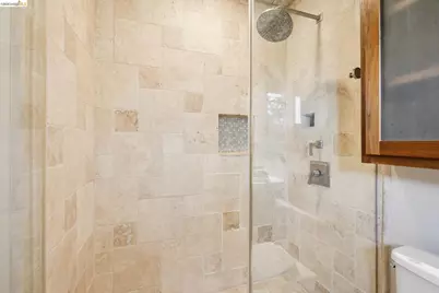 77 Ironwood, Oakland, CA 94605 - Photo 28