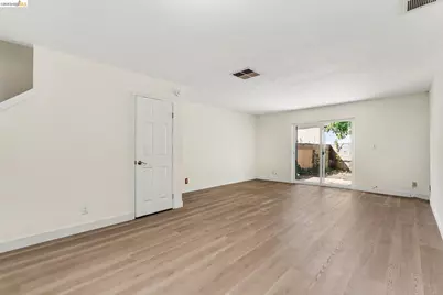 1501 Parkwood Pl, Concord, CA 94521 - Photo 6