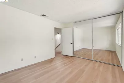 1501 Parkwood Pl, Concord, CA 94521 - Photo 16