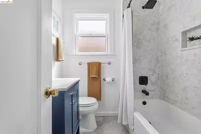 2739 Grande Vista Ave, Oakland, CA 94601 - Photo 24