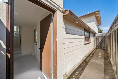 3315 Central Ave, Alameda, CA 94501 - Photo 30