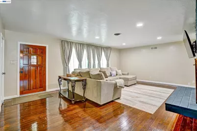 456 Hollywood Ave, Tracy, CA 95376 - Photo 18